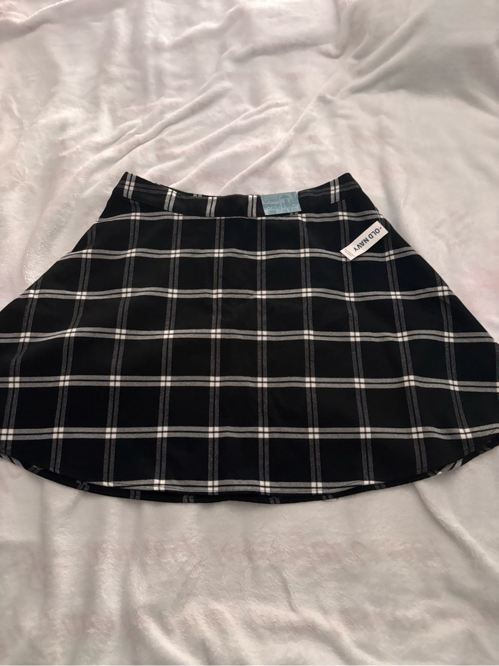 Old Navy Black and White Plaid Circle Skirt